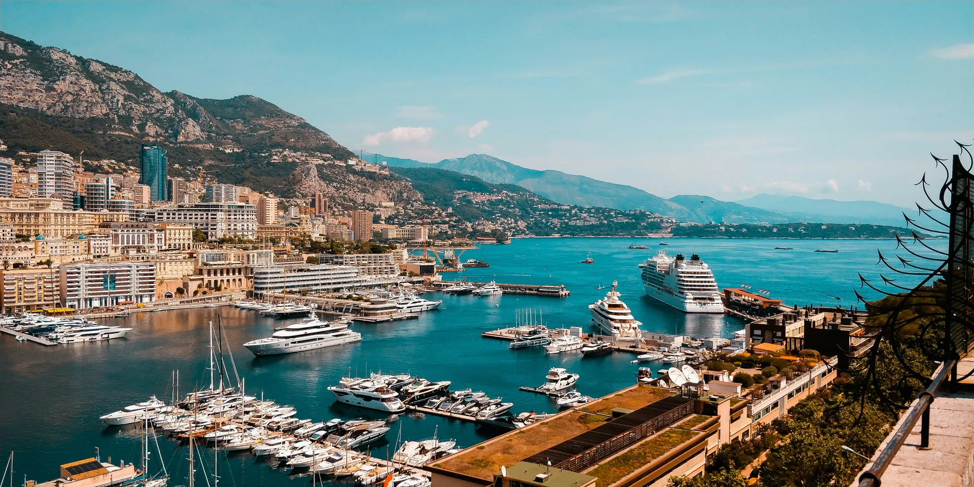 monaco-packing-list